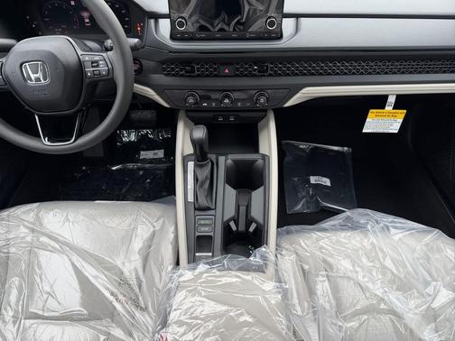 2025 Honda Accord LX 1.5T