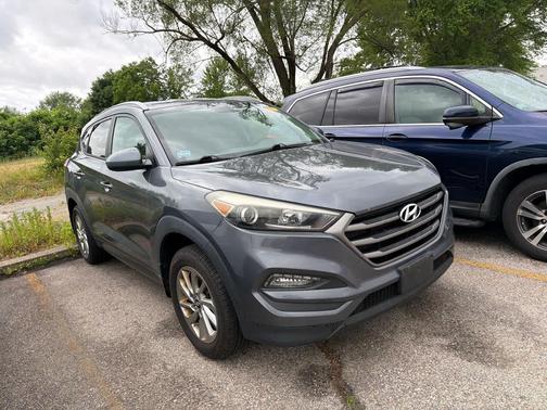 Coliseum Grey 2016 Hyundai TUCSON SE