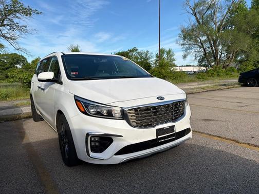 Snow White Pearl 2021 Kia Sedona SX