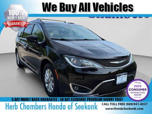 Dark Cordovan Pearlcoat 2018 Chrysler Pacifica Touring-L