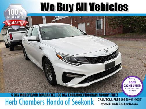 Snow White Pearl 2019 Kia Optima LX