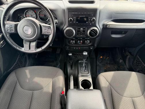 Rhino Clearcoat 2017 Jeep Wrangler Unlimited Sport