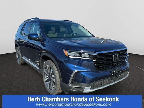 2025 Honda Pilot Touring 8-Passenger