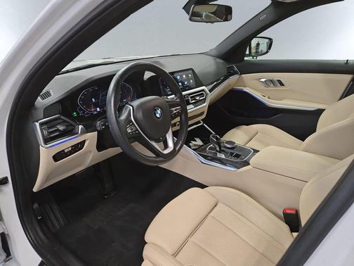 2022 BMW 330 xDrive