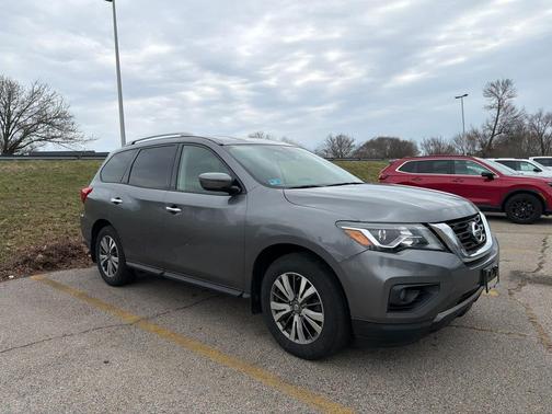Gun 2019 Nissan Pathfinder SV