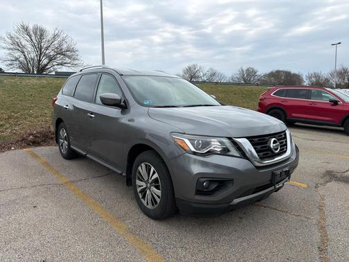 Gun 2019 Nissan Pathfinder SV