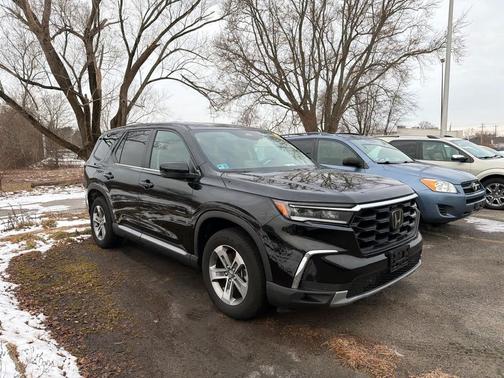 2023 Honda Pilot AWD EX-L 7 Passenger