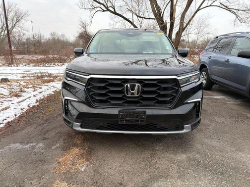 2023 Honda Pilot AWD EX-L 7 Passenger