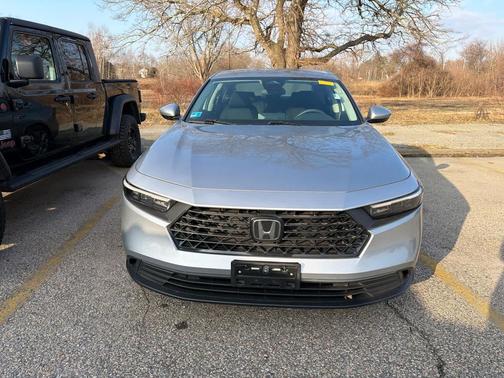 Lunar Silver Metallic 2023 Honda Accord LX 1.5T