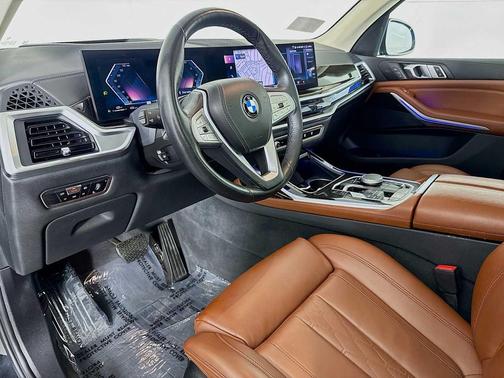 Black Sapphire 2023 BMW X7 xDrive40i