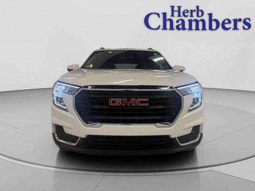 Summit White 2023 GMC Terrain SLE