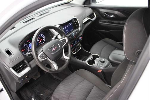 Summit White 2023 GMC Terrain SLE