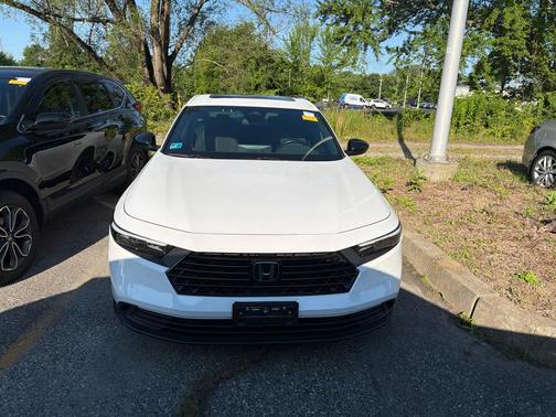Platinum White Pearl 2024 Honda Accord Hybrid Sport