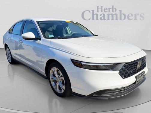 Platinum White Pearl 2024 Honda Accord LX 1.5T