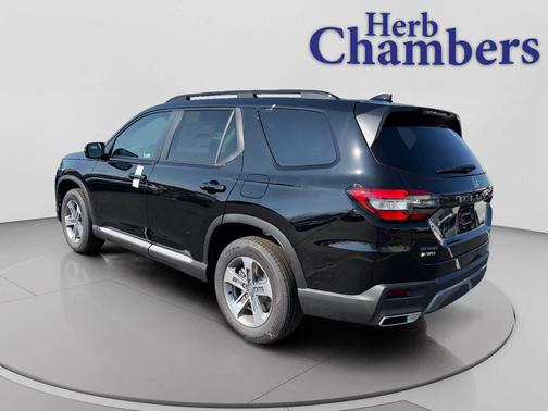 Crystal Black Pearl 2026 Honda Pilot EX-L