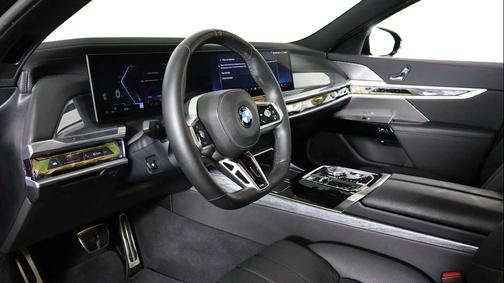 Black Sapphire 2023 BMW 760 xDrive