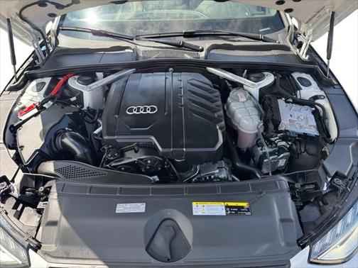 2022 Audi A4 45 S line Premium Plus