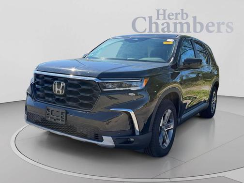 Crystal Black Pearl 2023 Honda Pilot AWD EX-L 7 Passenger