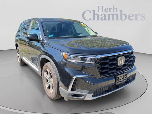 Crystal Black Pearl 2023 Honda Pilot AWD EX-L 7 Passenger