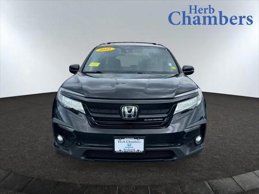 2022 Honda Pilot AWD Black Edition