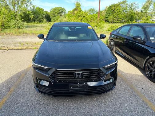 Crystal Black Pearl 2025 Honda Accord Hybrid Sport-L