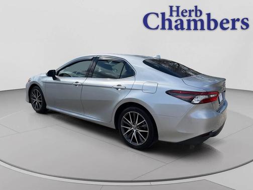 Celestial Silver Metallic 2021 Toyota Camry XLE