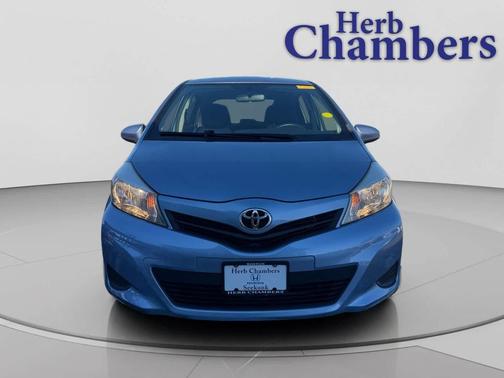 2013 Toyota Yaris LE