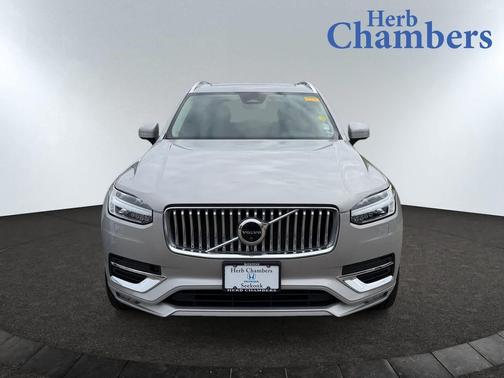 2023 Volvo XC90 B6 Plus 7-Seater