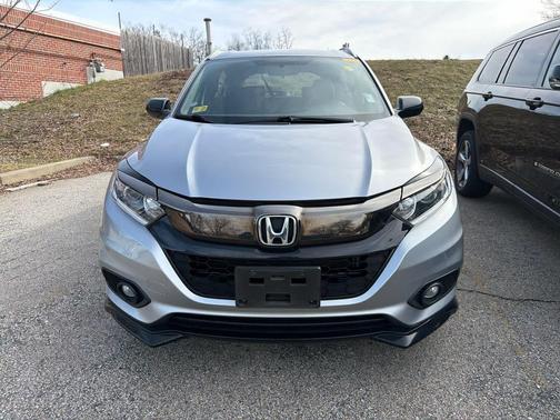 Lunar Silver 2019 Honda HR-V Sport