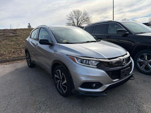 Lunar Silver 2019 Honda HR-V Sport