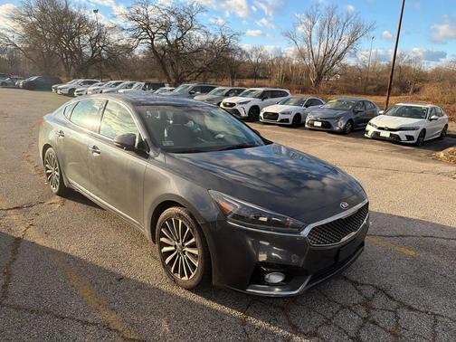 2018 Kia Cadenza Premium