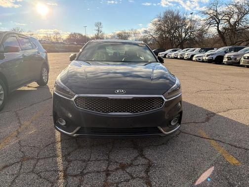 2018 Kia Cadenza Premium