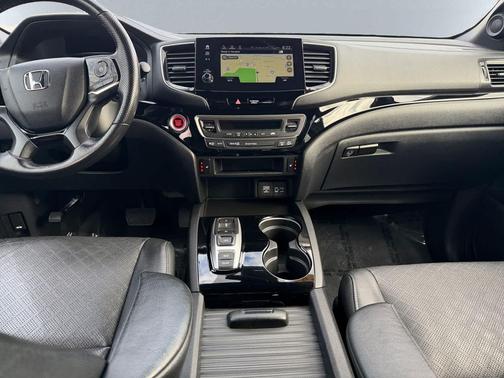 Crystal Black Pearl 2019 Honda Passport Touring