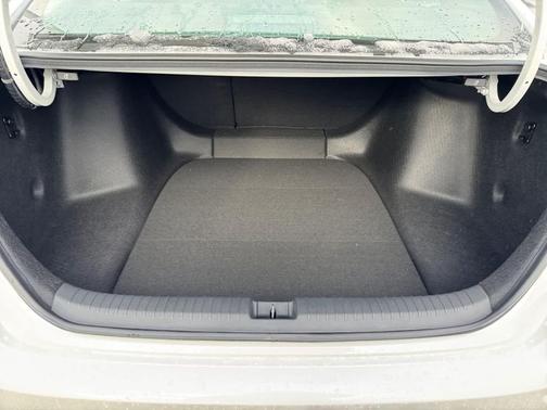 Platinum White Pearl 2026 Honda Accord SE