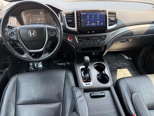 Crystal Black Pearl 2017 Honda Pilot EX-L