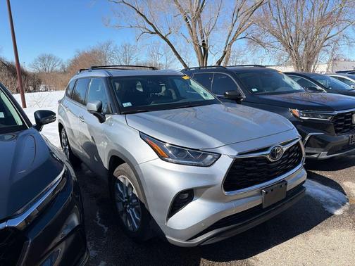 2023 Toyota Highlander Limited