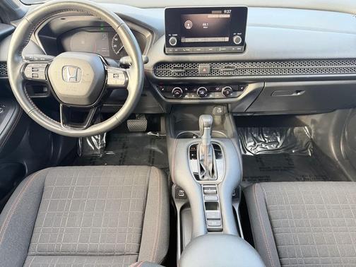 Crystal Black Pearl 2023 Honda HR-V AWD Sport