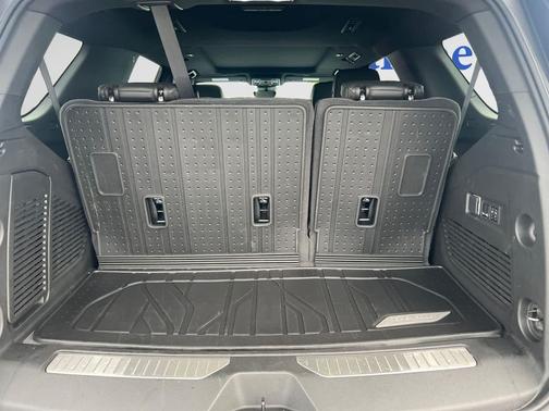 2024 Chevrolet Tahoe 4WD High Country