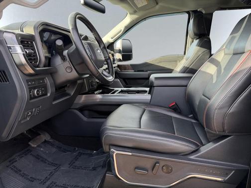 2023 Ford F-350 Lariat