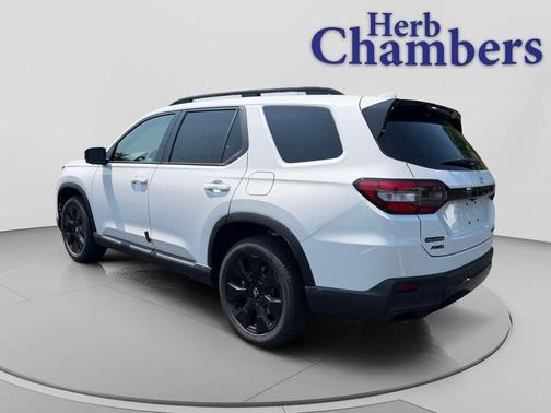 Platinum White Pearl 2026 Honda Pilot Black Edition