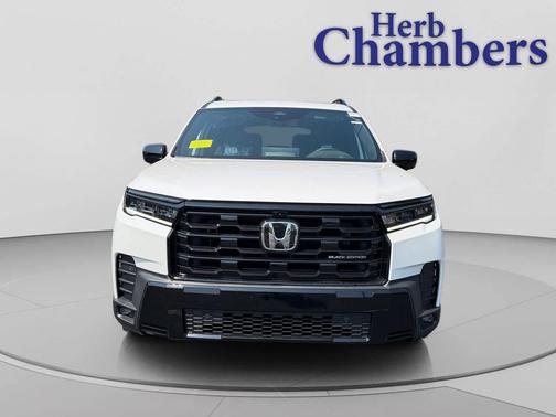 Platinum White Pearl 2026 Honda Pilot Black Edition