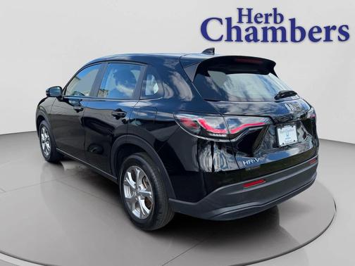 Crystal Black Pearl 2024 Honda HR-V LX