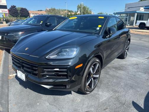 2024 Porsche Cayenne Base (Tiptronic)