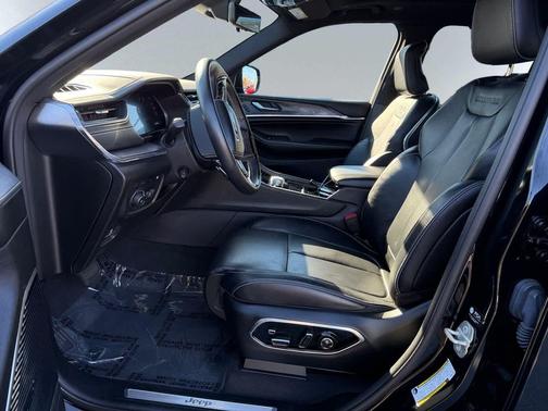 2023 Jeep Grand Cherokee 4xe Overland