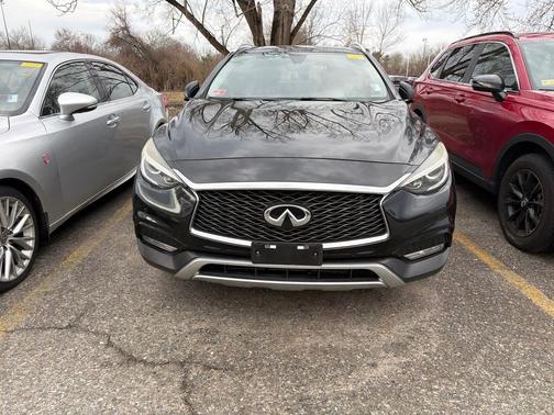 Black Obsidian 2018 INFINITI QX30 Premium
