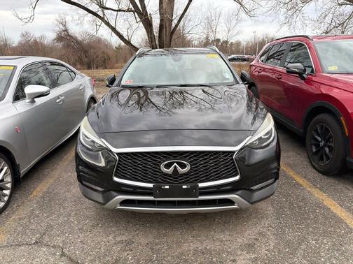 Black Obsidian 2018 INFINITI QX30 Premium