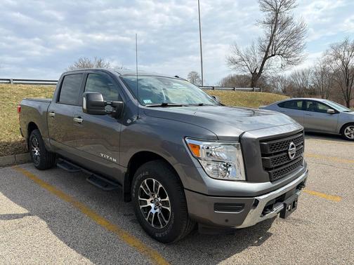 Gun 2021 Nissan Titan SV
