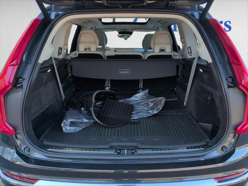 2022 Volvo XC90 Recharge Plug-In Hybrid T8 Inscription Expression 7 Passenger