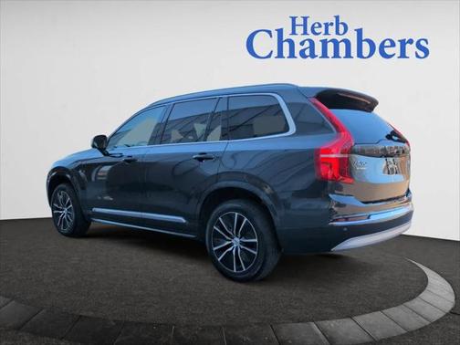 2022 Volvo XC90 Recharge Plug-In Hybrid T8 Inscription Expression 7 Passenger