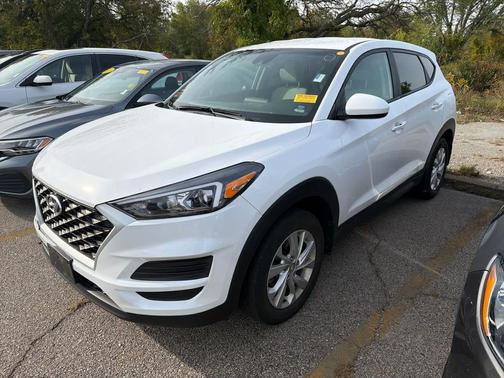 2021 Hyundai TUCSON SE